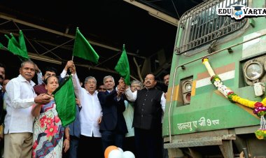 देशभक्तिने भारावलेल्या वातावरणात ‘अमृत कलश‌’ कर्तव्य पथाकडे