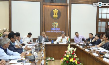 तृतीयपंथीय विद्यार्थ्यांची पूर्ण फी विद्यापीठ भरणार