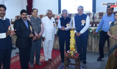 विद्यार्थ्यांपर्यंत पूर्ण क्षमतेने शिक्षण पोहोचवा : कुलगुरू डॉ.गोसावी यांचे आवाहन