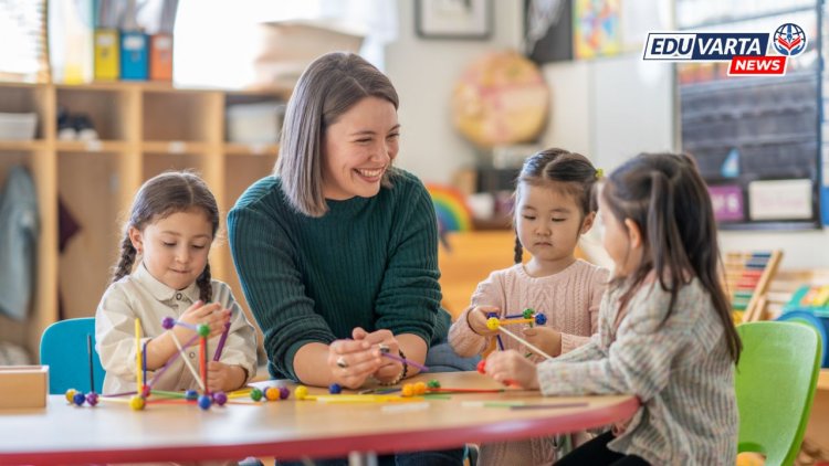 महाराष्ट्रातच नाही तर अमेरिकेतही नाही शाळांना शिक्षक