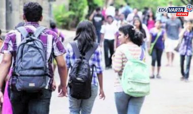 CBSE  : शाळा सुरू होऊन महिना संपत आला तरी पुस्तकांचा तुटवडा 