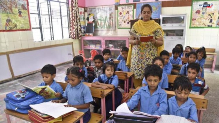 तिसरी भाषा पाचवीपर्यंत शिकवली जाणार नसल्याचा शासन निर्णय जाहीर करा