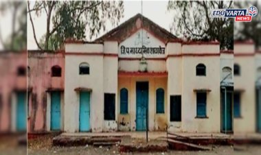 'क्रांतीज्योती विद्यालया'ची बीडमध्ये पुर्नरावृत्ती, ३०-४० वर्षांनी ६०० माजी विद्यार्थी  शाळा वाचवण्यासाठी एकवटले