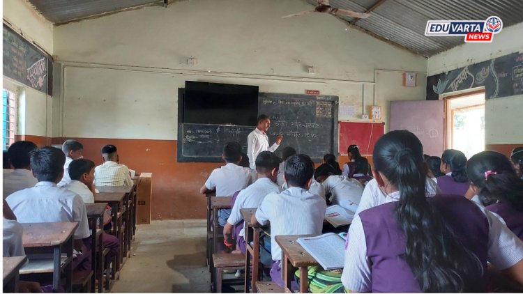 ग्रामीण भागातील माध्यमिक शाळांना मोठा दिलासा, २० विद्यार्थ्यांसाठी ३ शिक्षक मंजूर 