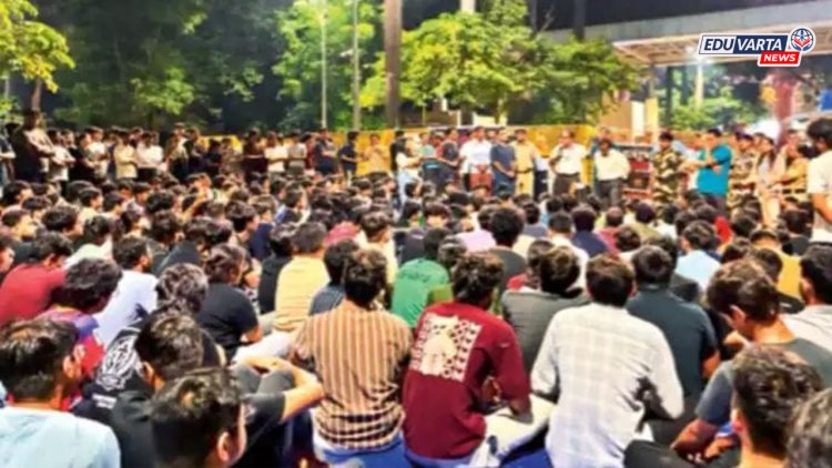 आयआयटी मुंबईत विद्यार्थ्याच्या आत्महत्येनंतर डीन निलंबित; प्रशासनाने १८ मागण्या मान्य केल्या
