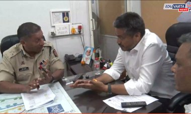MPSC विद्यार्थ्यांवर गुन्हे दाखल होताच रोहित पवारांचा आक्रमक; थेट पोलीस ठाण्यात लावली हजेरी
