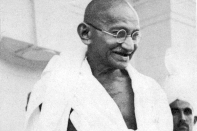 NCERT : महात्मा गांधी हत्या, 'आरएसएस'वरील बंदी अभ्यासक्रमातून हद्दपार