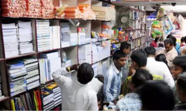 शालेय साहित्य खरेदी करताना पालक बेजार; आठवीपेक्षा सहावी-सातवीची पुस्तके महाग