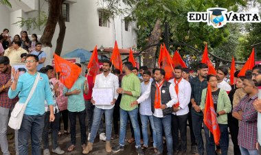 सिम्बायोसिसच्या प्राध्यापकांविरोधात 'अभाविप'चे आंदोलन; धार्मिक भावना दुखावल्याचा आरोप