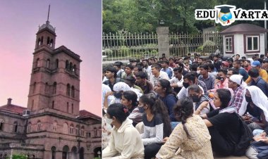 ‘कॅरीऑन’साठी अभियांत्रिकीचे विद्यार्थी आक्रमक; विद्यापीठात जोरदार आंदोलन