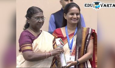 राष्ट्रीय पुरस्कारांमध्ये महिला शिक्षकांची संख्या वाढावी! मृणाल गांजाळे यांना पुरस्कार प्रदान