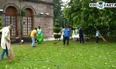सावित्रीबाई फुले पुणे विद्यापीठात श्रमदानातून स्वच्छता