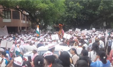 शासनाविरोधात एल्गार; पुण्यातील महामोर्चात हजारो शिक्षकांचा आक्रोश