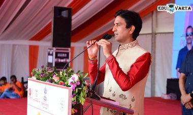 पिझ्झा,कपड्यांवरील खर्च कमी करून पुस्तके घ्या 