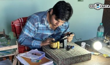 150 रुपयात चार्जर बनवणाऱ्या १५ वर्षांच्या 'उत्कर्ष'ची थेट नासापर्यंत झेप  