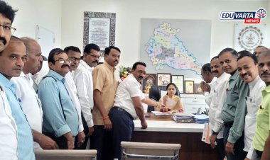 शाळा बंद आंदोलनाला संमिश्र प्रतिसाद; जिल्हाधिकाऱ्यांना दिले निवेदन