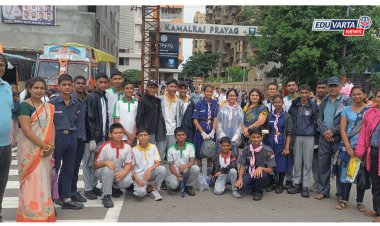 प्रियदर्शनी हायस्कूलच्या विद्यार्थ्यांचा पालखी सोहळ्यात श्रमदानातून सेवा भाव 