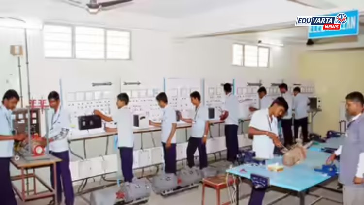 राज्यातील औद्योगिक प्रशिक्षण संस्थांमध्ये दोन नव्या अभ्यासक्रमाची भर