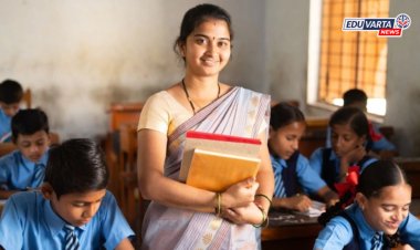 अतिरिक्त शिक्षक व शिक्षकेतर कर्मचाऱ्यांचे ३१ मार्चपर्यंत समायोजन