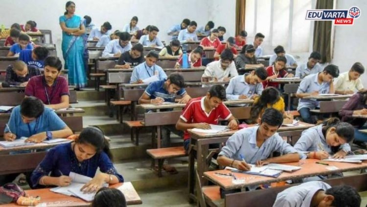 अनाधिकृत शाळेमुळे दहावीचे विद्यार्थी परीक्षेपासून वंचित; शाळेच्या इमारतीत 'लॉटरी'चे दुकान