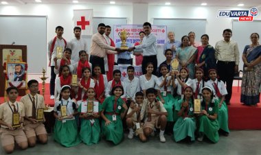 सुंदर बाई मराठे विद्यालयाला सलग तिसऱ्या वर्षी “सर्वोत्कृष्ट शाळा” पुरस्कार