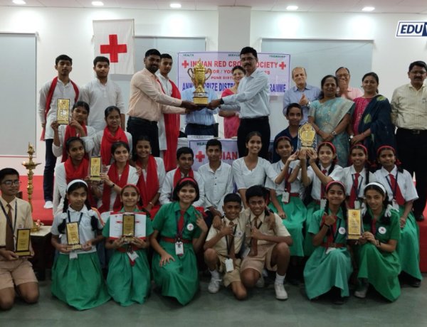 सुंदर बाई मराठे विद्यालयाला सलग तिसऱ्या वर्षी “सर्वोत्कृष्ट शाळा” पुरस्कार