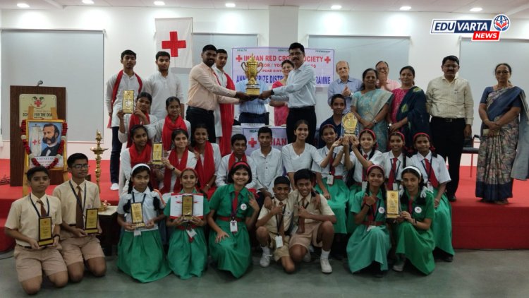 सुंदर बाई मराठे विद्यालयाला सलग तिसऱ्या वर्षी “सर्वोत्कृष्ट शाळा” पुरस्कार