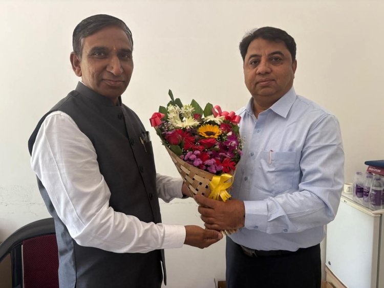 SPPU: डॉ.राजेंद्र तलवारे यांनी स्वीकारला परीक्षा विभागाच्या संचालक पदाचा पदभार