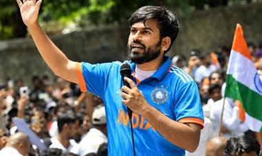 कोकरोच जनता पार्टीकडून शिक्षणाचा जाहीरनामा प्रसिद्ध, काय आहेत घोषणा? जाणून घ्या.. 