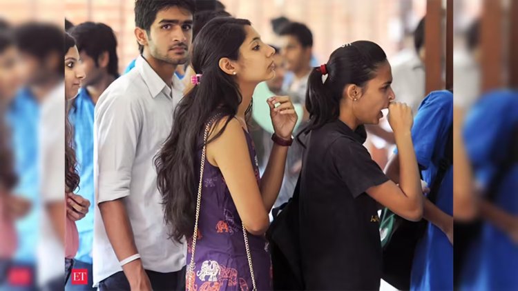 पुण्यात बोगस कॉलेज रॅकेटचा पर्दाफाश; ७ वर्षांपासून विद्यार्थी आणि पालकांची सुरू होती फसवणूक 