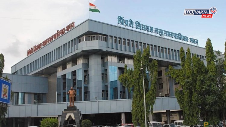 परराज्यातील विद्यापीठांच्या आधारे अधिकाऱ्यांच्या बढत्या? नोकरी आणि शिक्षण नियमांचा मुद्दा ऐरणीवर..
