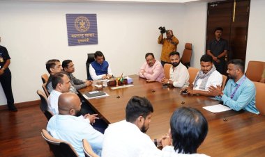 MPSC ऑनलाईन परीक्षेवर मुख्यमंत्री देवेंद्र फडणवीस यांच्यासोबत विद्यार्थी प्रतिनिधींची सकारात्मक बैठक; उद्याचा मोर्चा तात्पुरता स्थगित