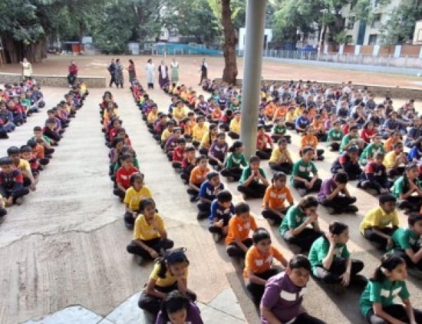 बाल शिक्षण मंदिर इंग्रजी माध्यम शाळेत महाकवी कालिदास दिन उत्साहात साजरा