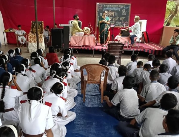 कीर्तन सोहळ्याने म.ए.सो. ज्ञानमंदिर कळंबोली विद्यालयात गुरुपौर्णिमा साजरी