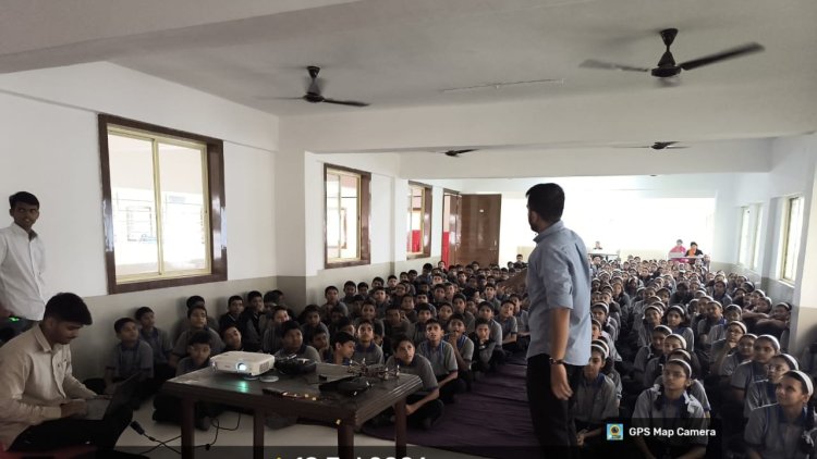 प्रियदर्शनी स्कूलमध्ये ड्रोन तंत्रज्ञानावरील संवादात्मक कार्यशाळा; विद्यार्थ्यांना प्रत्यक्ष प्रात्यक्षिकाचा अनुभव