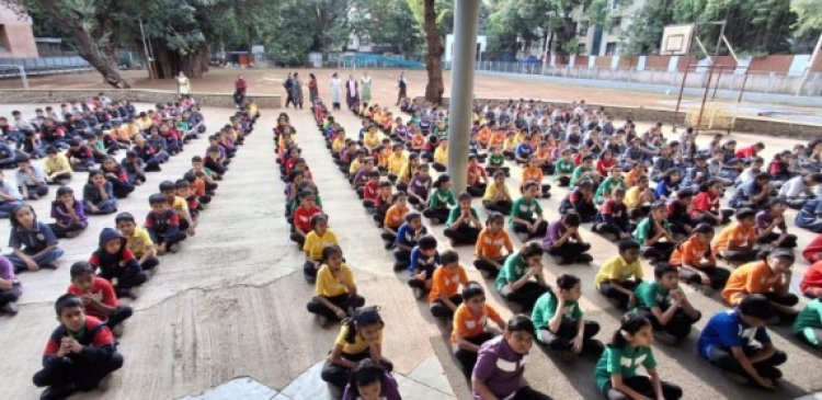 बाल शिक्षण मंदिर इंग्रजी माध्यम शाळेत महाकवी कालिदास दिन उत्साहात साजरा