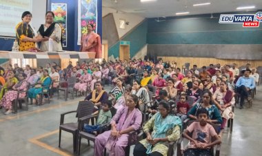 मुलांचे पालक-मालक न होता विश्वस्त व्हा : गिरीजा लिखिते