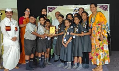 देशभक्तीच्या सुरांनी भारावले वातावरण; एमईएसच्या शाळेचा उपक्रम
