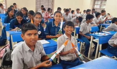 गरवारे प्रशालेतील विद्यार्थ्यांनी साकारल्या आकर्षक पर्यावरणपूरक रॉकेटच्या प्रतिकृती