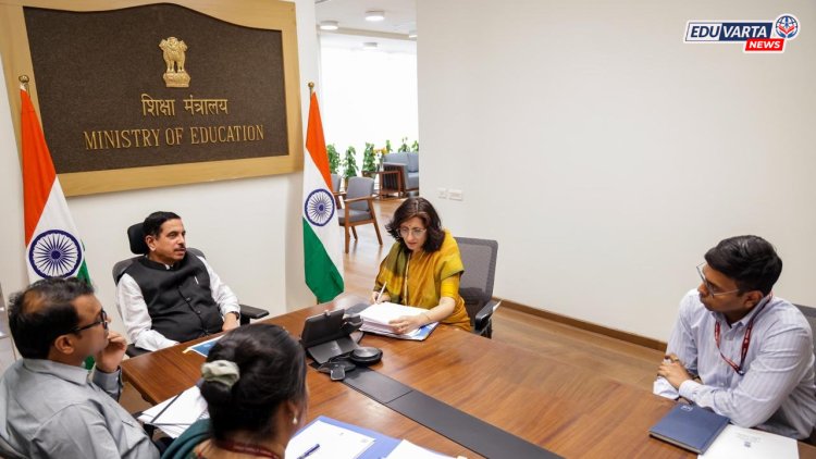 NEET, JEE यांसारख्या स्पर्धा परीक्षांसाठी मोफत ऑनलाइन कोचिंग; केंद्रीय शिक्षणमंत्र्यांची अधिकृत माहिती