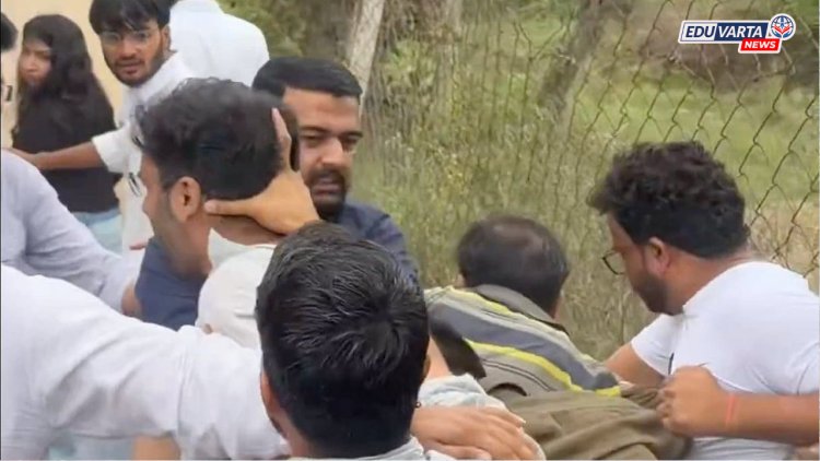 सरकारी शाळेच्या पाहणीसाठी गेलेल्या CJP प्रवक्ता आशुतोष रांका यांच्यावर चिखल व दगड फेकत कपडे फाटेपर्यंत मारहाण