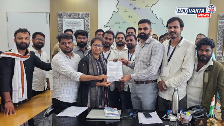 MPSC पेपरफुटी प्रकरणी भव्य मोर्चा; अध्यक्षांच्या राजीनाम्यासह स्वतंत्र चौकशीची मागणी