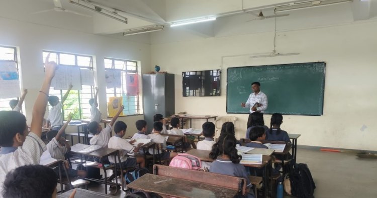 ‘वन डे टीचर’ उपक्रमातून पालकांनी अनुभवली शिक्षकाची भूमिका