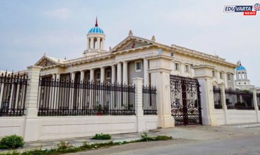 सिम्बायोसिस लॉ युनिव्हर्सिटीमध्ये मुस्लिम प्राध्यापकाने विद्यार्थिनीला अश्लील मेसेज; विविध संघटना आक्रमक