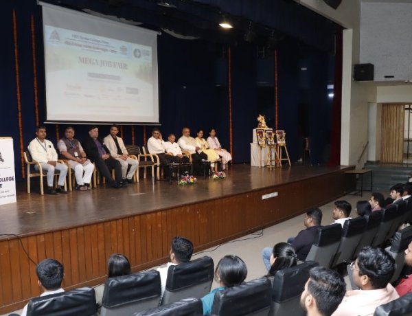 MES गरवारे कॉलेज: पंडित दीनदयाळ उपाध्याय रोजगार महाकुंभात २९ उमेदवारांची निवड