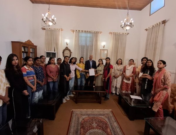 सावित्रीबाई फुले पुणे विद्यापीठात विद्यार्थिनींच्या सुरक्षेचा प्रश्न ऐरणीवर